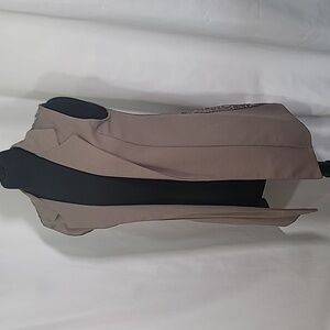 3/$30 SABRINA DIAMANTI Lace Back Vest Collar